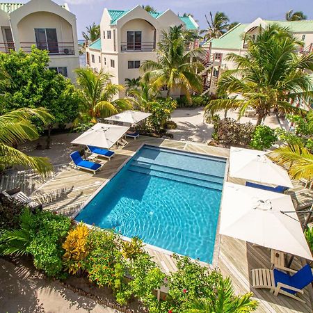 Tres Cocos Resort San Pedro  Esterno foto