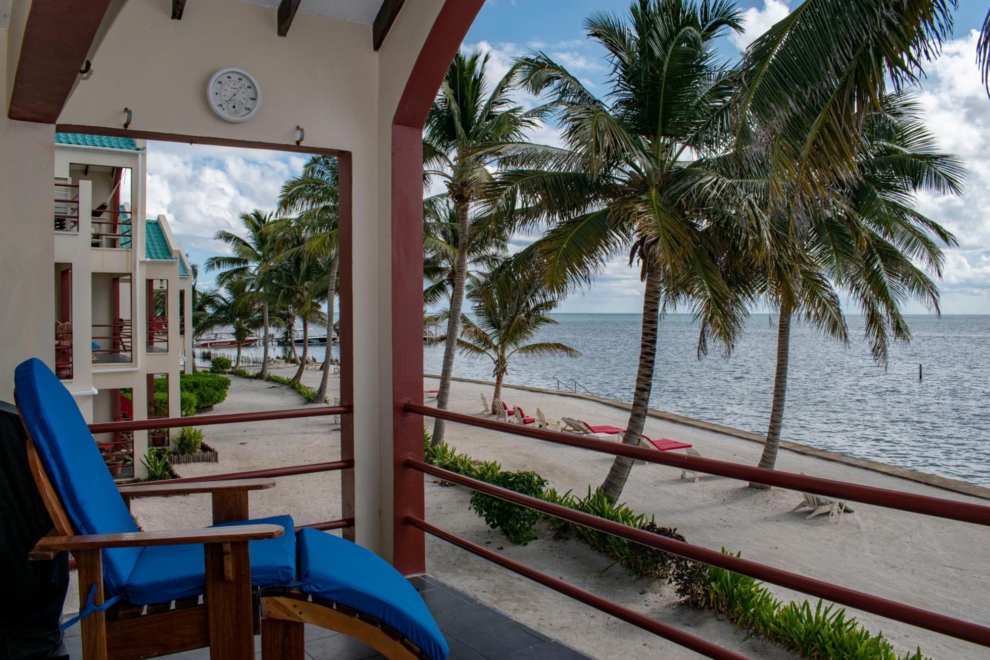 Tres Cocos Resort San Pedro  Esterno foto